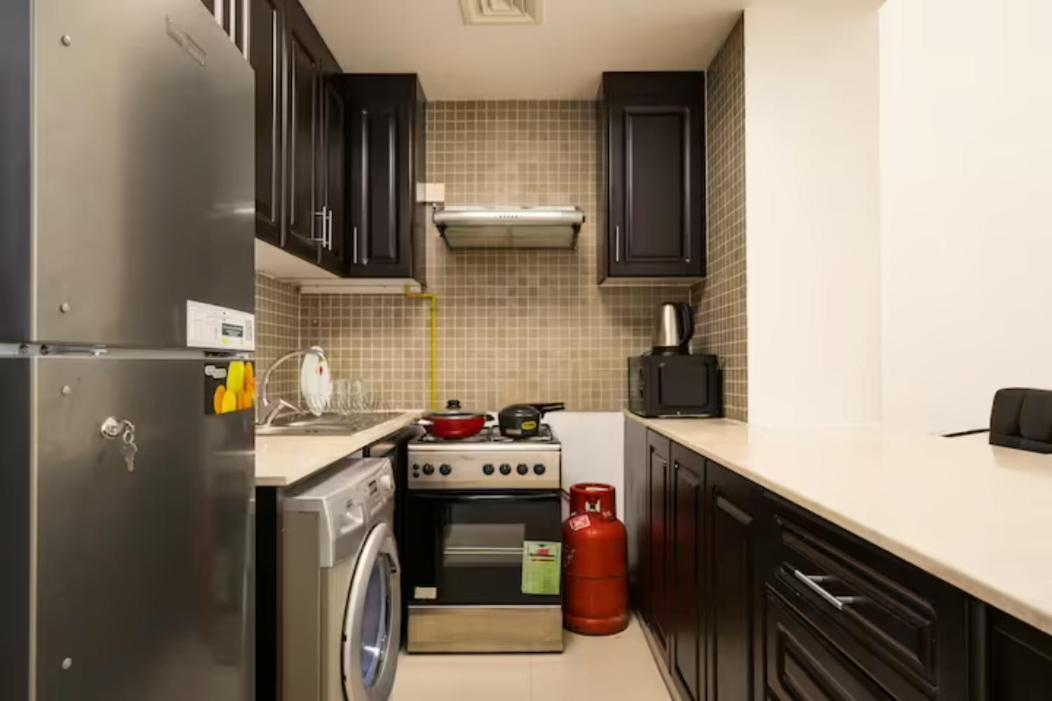 Modelux Tower 1 Apartment Дубай Екстериор снимка